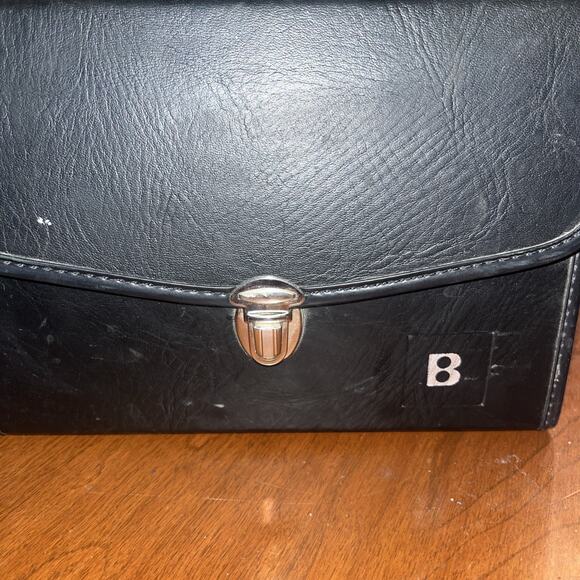 BUSHNELL SPORT PACK BINOCULARS, RADIO, HEADPHONES, GLASSES, CASE - Picture 11 of 11